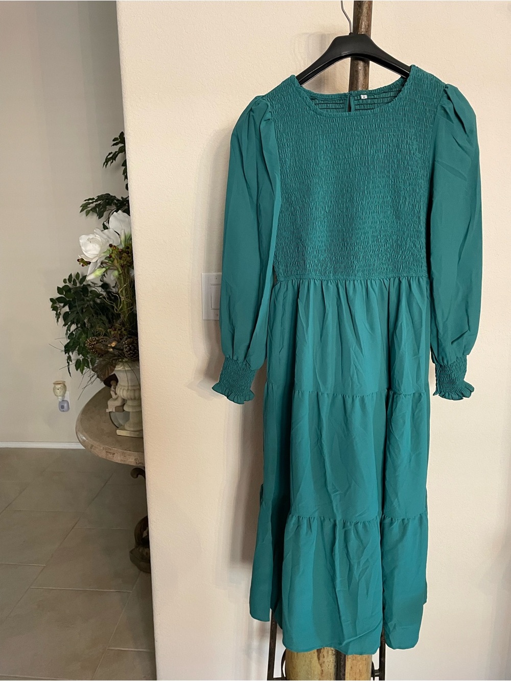 NWT~Teal Long Sleeve Smocked Bodice Maxi Dress 🍁Anastasia🍁 Ladies Medium NEW